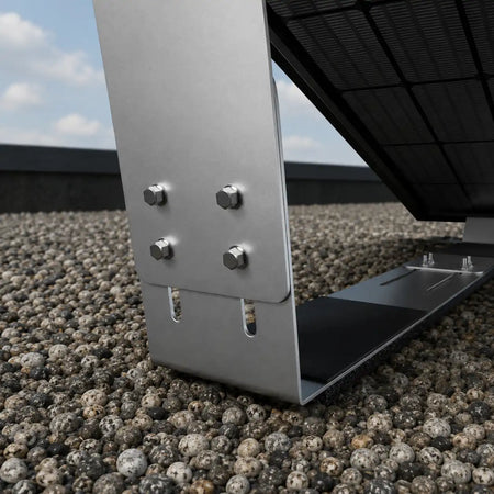 Verstellbares Flachdach Halterungssystem für Solarmodule und Balkonkraftwerke.